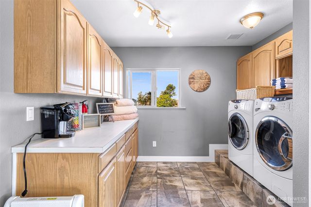 4431 Saltspring Drive, Ferndale, WA 98248