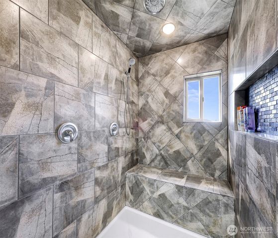 4431 Saltspring Drive, Ferndale, WA 98248