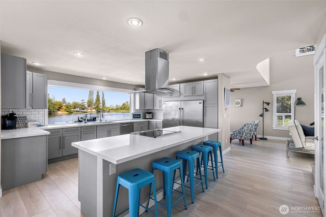 4431 Saltspring Drive, Ferndale, WA 98248