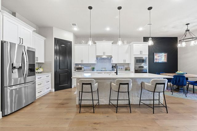 512 Choke Canyon LN, Georgetown, TX 78628