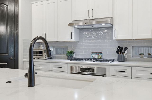 512 Choke Canyon LN, Georgetown, TX 78628