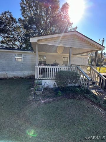 392 County Road 517 ., Valley Grande, AL 36703