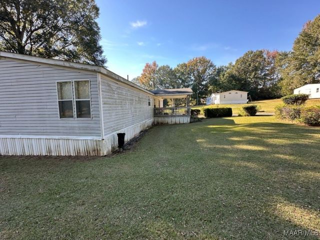 392 County Road 517 ., Valley Grande, AL 36703