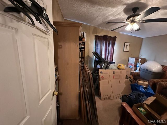 392 County Road 517 ., Valley Grande, AL 36703