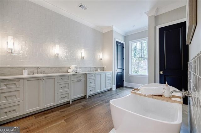 125 Laurel Brook Ln, Canton, GA 30115