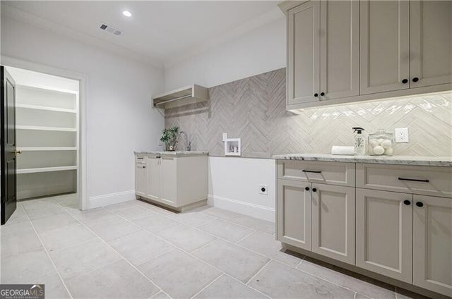 125 Laurel Brook Ln, Canton, GA 30115