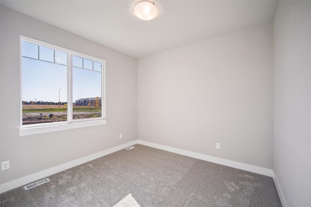 3220 NE Fawn Lane, Ankeny, IA 50021