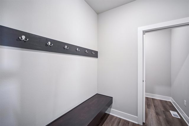 3220 NE Fawn Lane, Ankeny, IA 50021