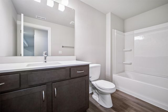 3220 NE Fawn Lane, Ankeny, IA 50021