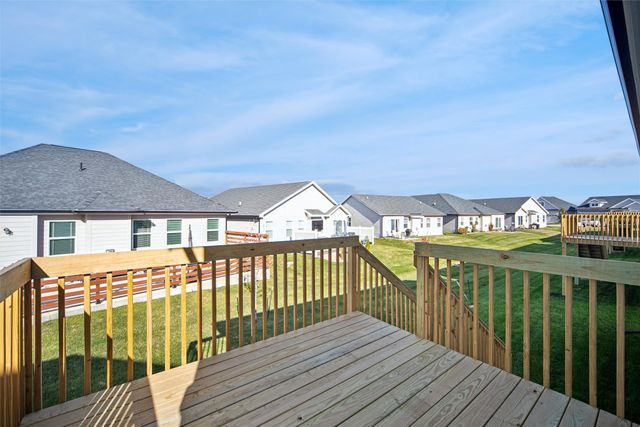 3220 NE Fawn Lane, Ankeny, IA 50021