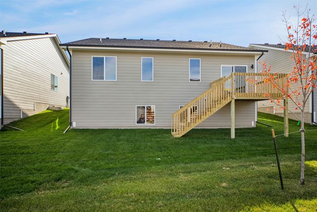 3220 NE Fawn Lane, Ankeny, IA 50021