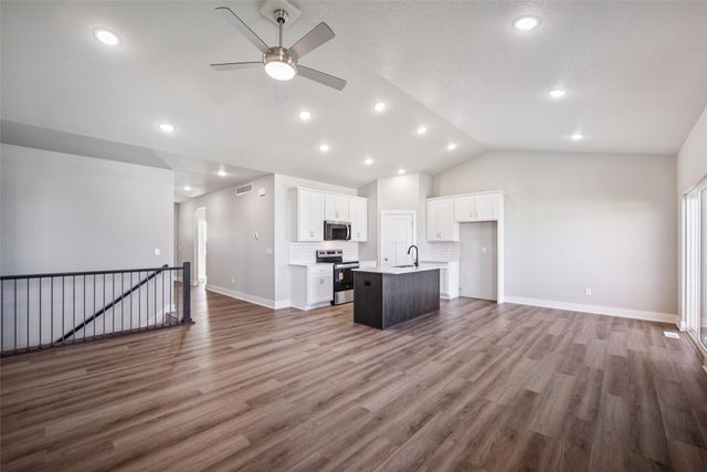 3220 NE Fawn Lane, Ankeny, IA 50021