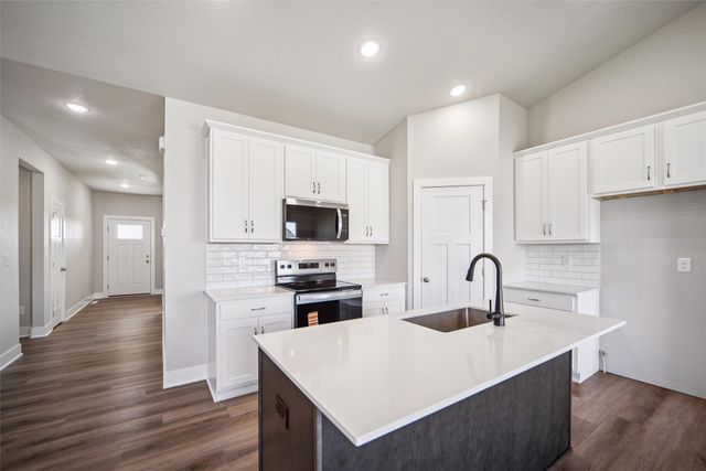 3220 NE Fawn Lane, Ankeny, IA 50021