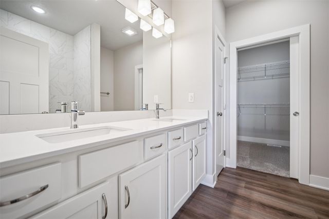 3220 NE Fawn Lane, Ankeny, IA 50021