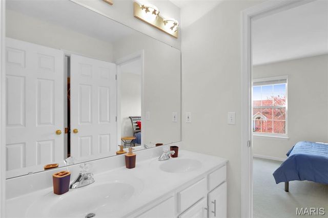 2211 Dartmouth Place Drive, Wildwood, MO 63011