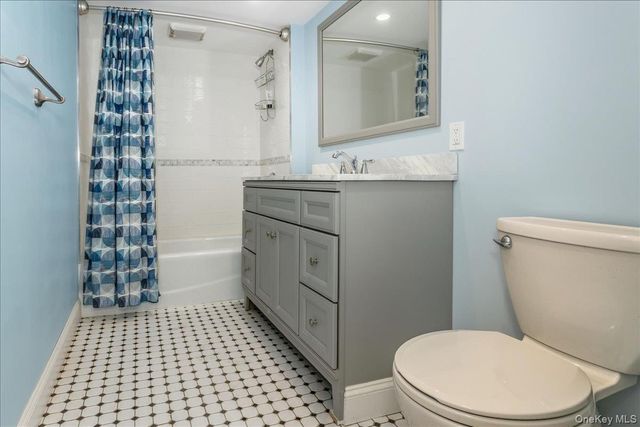 58-29 60th Lane, Maspeth, NY 11378