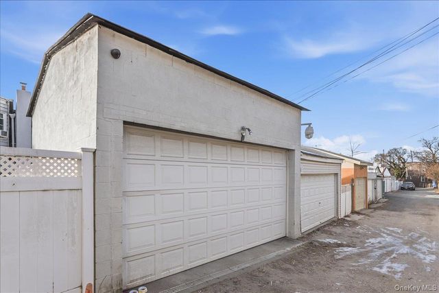 58-29 60th Lane, Maspeth, NY 11378