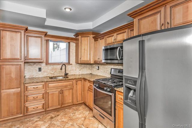 58-29 60th Lane, Maspeth, NY 11378