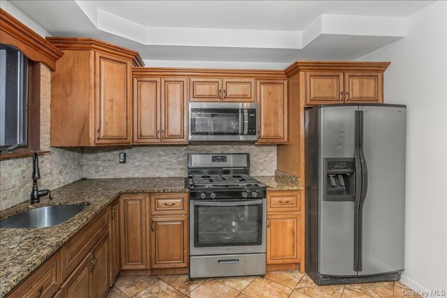 58-29 60th Lane, Maspeth, NY 11378