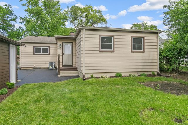 310 Rosewood Avenue, Buffalo Grove, IL 60089