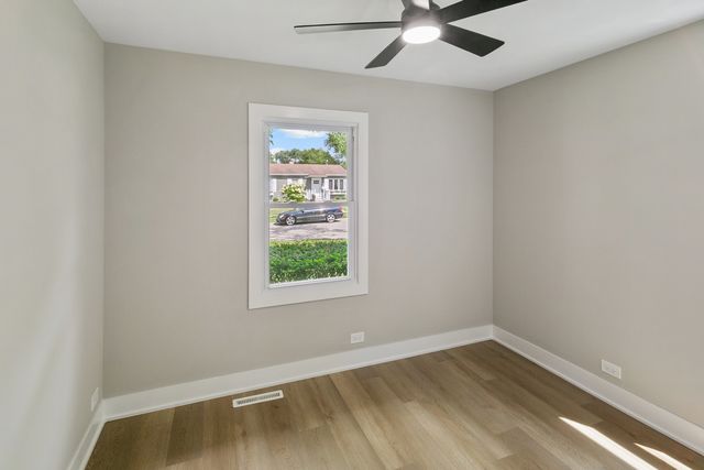 310 Rosewood Avenue, Buffalo Grove, IL 60089