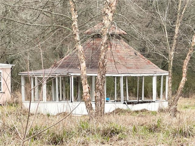 305 Ralphs Lane, Hessmer, LA 71341