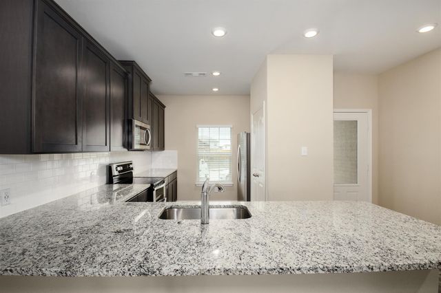 282 moonstone Way, Princeton, TX 75407