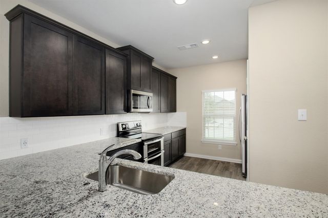 282 moonstone Way, Princeton, TX 75407