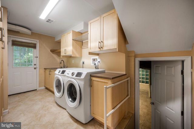 11004 OAKWOOD ST, Silver Spring, MD 20901