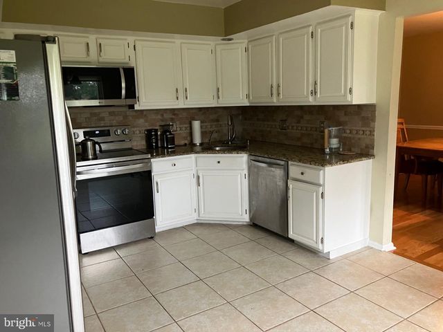 7 CARMELITA DR, Richboro, PA 18954