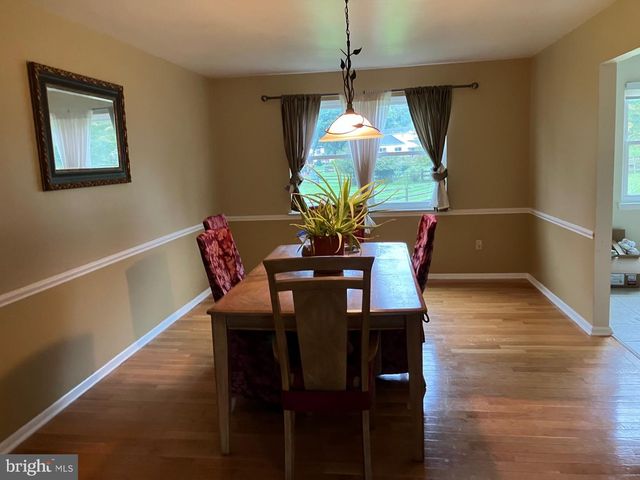 7 CARMELITA DR, Richboro, PA 18954