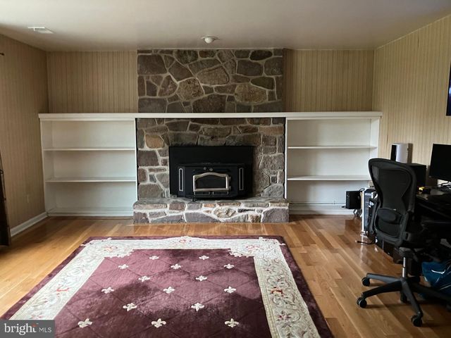7 CARMELITA DR, Richboro, PA 18954