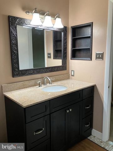 7 CARMELITA DR, Richboro, PA 18954