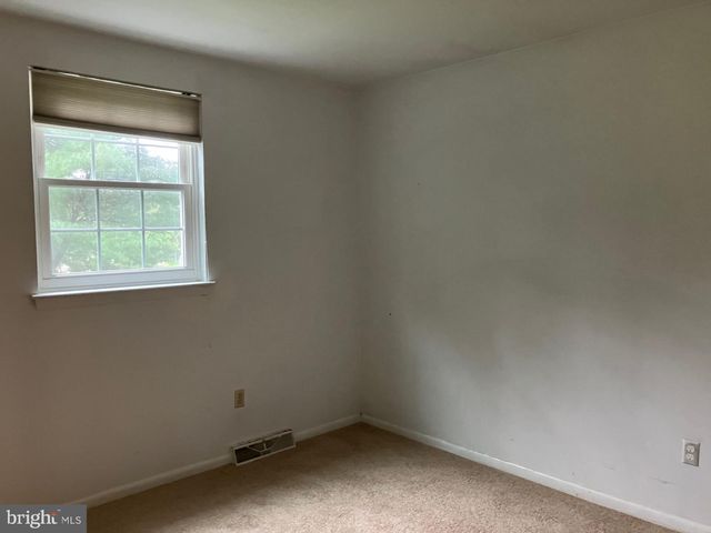 7 CARMELITA DR, Richboro, PA 18954