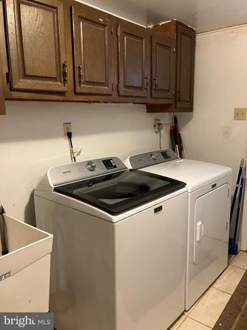 7 CARMELITA DR, Richboro, PA 18954