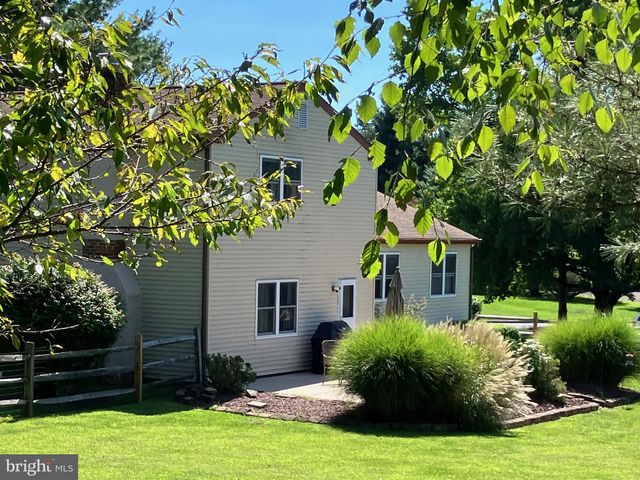 7 CARMELITA DR, Richboro, PA 18954