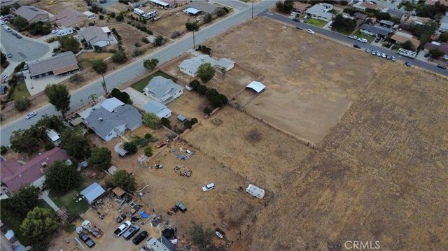 488 E Victory Avenue, Banning, CA 92220