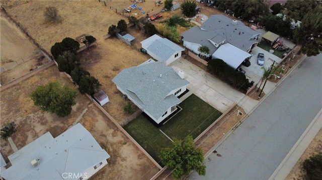 488 E Victory Avenue, Banning, CA 92220