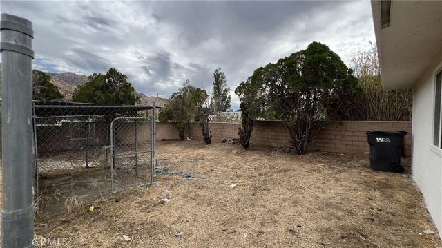 488 E Victory Avenue, Banning, CA 92220