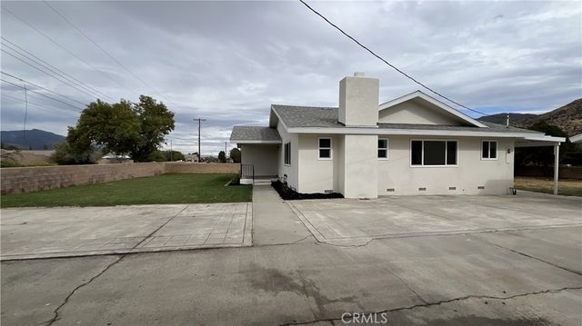 488 E Victory Avenue, Banning, CA 92220