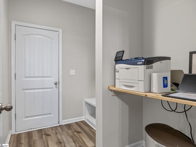 655 Autumn Breeze Walk, Inman, SC 33153