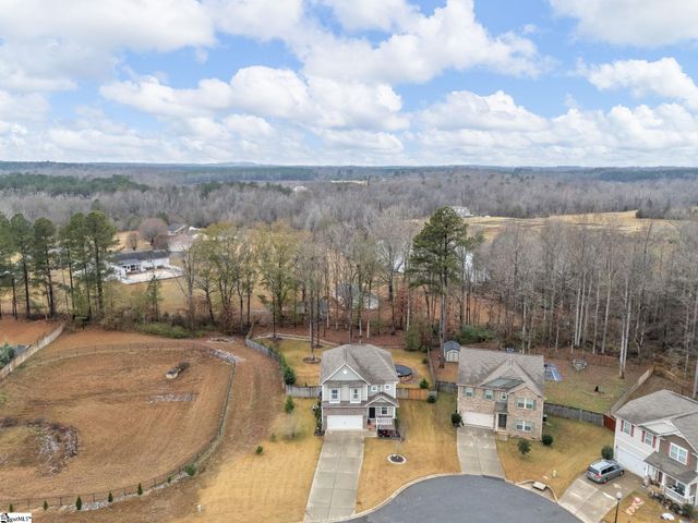 655 Autumn Breeze Walk, Inman, SC 33153