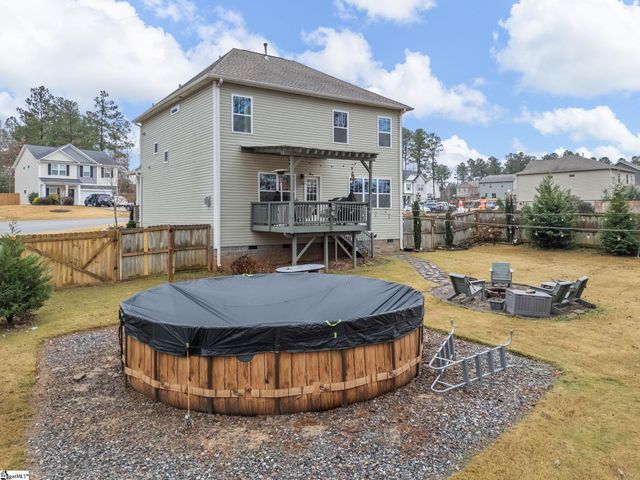 655 Autumn Breeze Walk, Inman, SC 33153