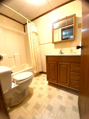 409 N CHERRY Street, Commerce, OK 74339