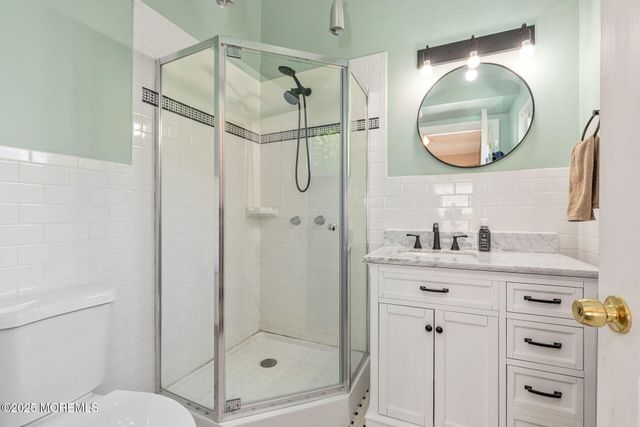 577 Holmdel Road, Hazlet, NJ 07730