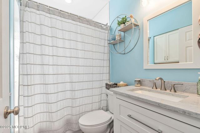 577 Holmdel Road, Hazlet, NJ 07730