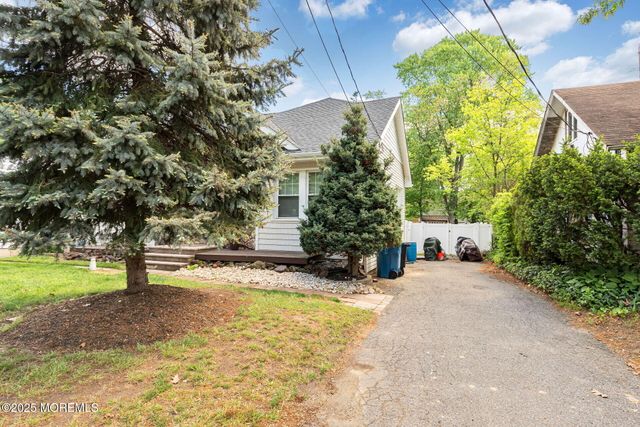 577 Holmdel Road, Hazlet, NJ 07730
