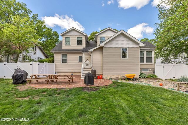 577 Holmdel Road, Hazlet, NJ 07730