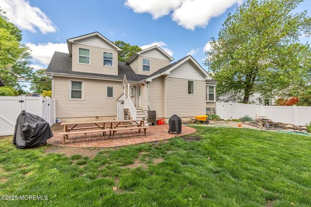 577 Holmdel Road, Hazlet, NJ 07730