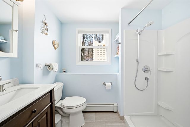 4 Gangi Ter, Woburn, MA 01801